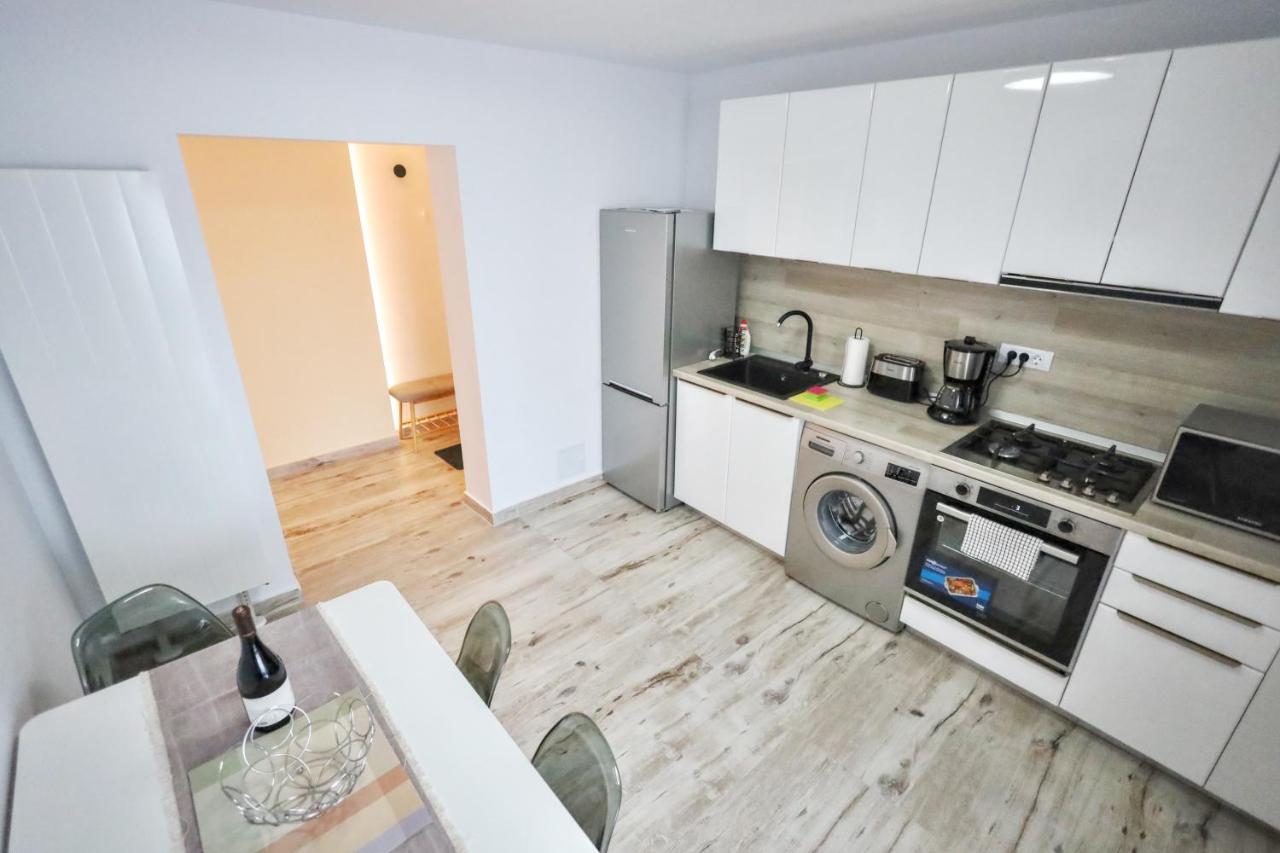 Apartament Patrick Gura Humorului Exteriör bild